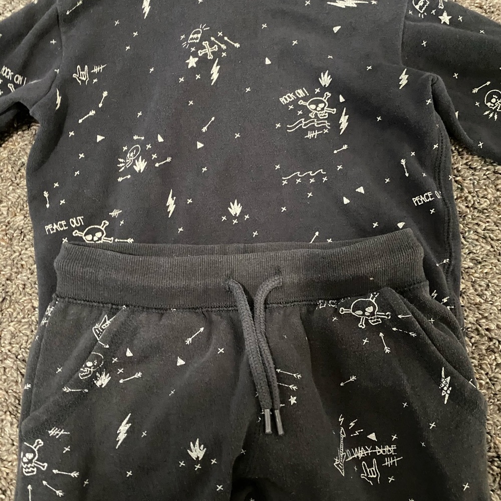Kids sweat pants set